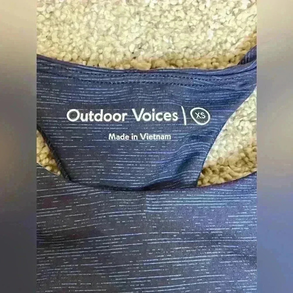 3 Outdoor Voices TechSweat Crop XS bundle of 3 - Picture 8 of 14